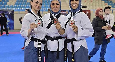 Türkiye Tekvando Poomsae Şampiyonası'nda Ispartalı sporculardan gümüş madalya