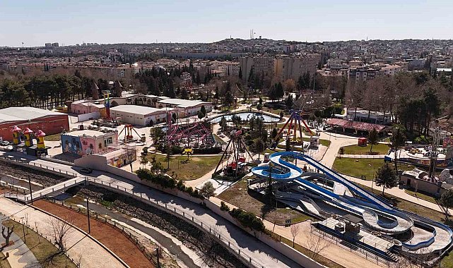 Türkiye'nin en büyük ikinci Temaparkı'nın yenileme çalışmaları tamamlandı