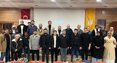 Uluslararası öğrencilere dış ticaret eğitimi verildi