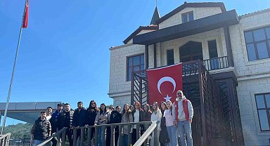 Üniversite öğrencileri tarihe yolculuk yaptı