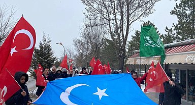 Üniversite öğrencilerinden, Doğu Türkistan'a destek yürüyüşü