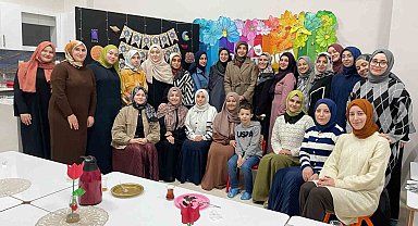 Üniversiteli gençler, Kütahya Dr. Osman Konur 4-6 Yaş Kur'an Kursu'nda iftarda buluştu