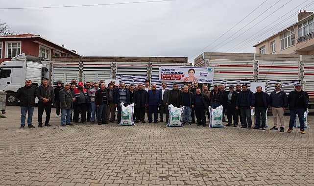 Üreticilere kuzu-oğlak yemi desteği