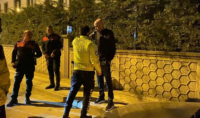 Uygulamadan kaçan alkollü sürücüden polislere: "Amerikan polisi misiniz?"
