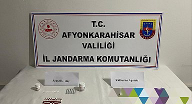 Uyuşturucu haplarla yakalanan 3 kişi gözaltına alındı