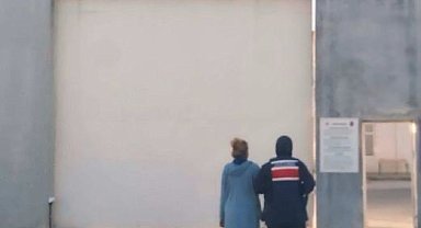 Uyuşturucu ticaretinden aranan kadın yakalandı