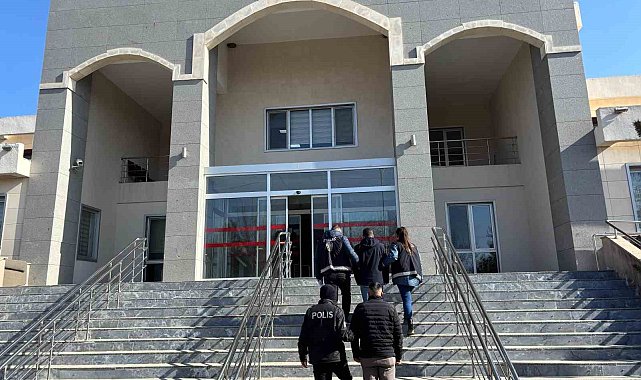 Uyuşturucu ve yağma suçundan aranan 2 şahıs tutuklandı