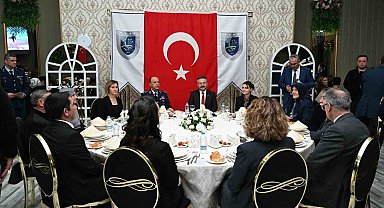 Vali Aksoy, şehit aileleri ve gaziler ile iftar yaptı