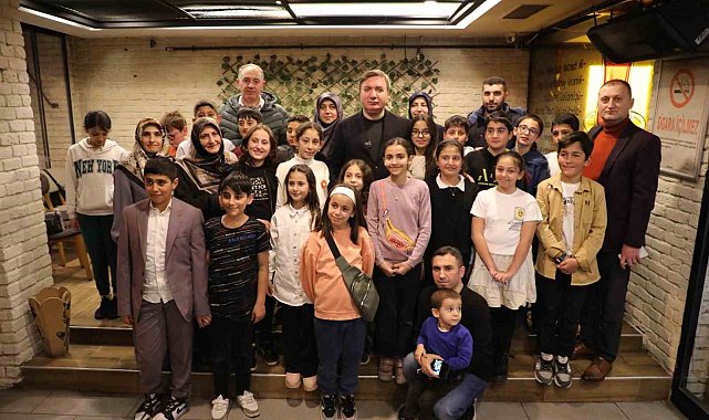 Vali Aydoğdu, öğrencilerle bir araya geldi