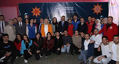 Vali Hacıbektaşoğlu üniversiteli gençlerle iftarda buluştu