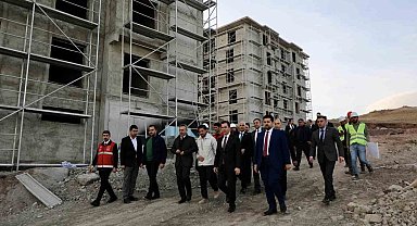 Vali Karakaya, Ahıska Türkleri için yapılan konutlarda incelemede bulundu