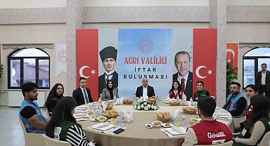 Vali Koç, STK temsilcileriyle iftar programında bir araya geldi