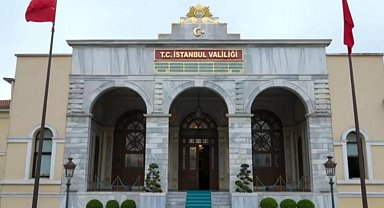 Valilik duyurdu! İstanbul'da metro hattı ve yollar kapatıldı.. Gösterilere 4 gün yasak!