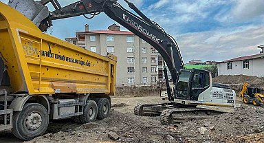 Van Büyükşehir Belediyesi kaçak hafriyat dökümüne göz açtırmıyor