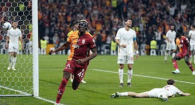 Victor Osimhen, gol krallığında zirveye yerleşti