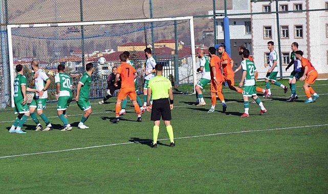 Yahyalıspor BAL'da küme düştü
