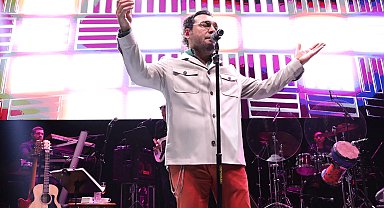 Yaşar'dan unutulmaz konser