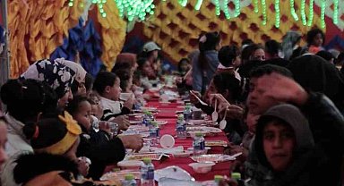 Yedi Başak ve Şahinbey'den Gazze'de günlük bin kişiye iftar
