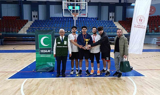 Yeşilay 3x3 basketbol turnuvası yapıldı