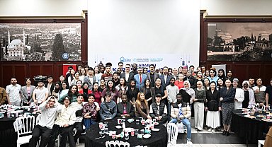 Yıldırım Belediyesi, uluslararası öğrencileri iftarda buluşturdu