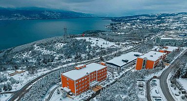 YÖKAK'tan SUBÜ'ye tam akreditasyon
