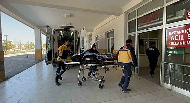 Yoldan çıkan Fiat Tofaş araç şarampole uçtu: 3'ü ağır 4 yaralı