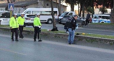 Yolun karşısına geçmek isterken otomobilin çarptığı kadın hayatını kaybetti