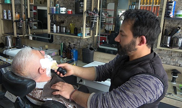 Yozgat'ta berberlerde bayram yoğunluğu yaşandı