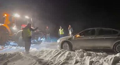 Yozgat'ta mahsur kalan araçlar kurtarıldı