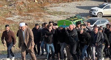 Yüksekova'da kazada hayatını kaybeden 17 yaşındaki Arda toprağa verildi