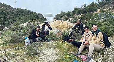 Yurt dışına denizden kaçacaklardı, yakalandılar