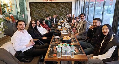 Yurt Eğitim Sen Ağrı Şubesi, üyeleri için iftar programı düzenledi