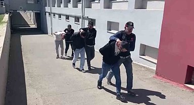 1 kilo 52 gram uyuşturucu ile yakalanan şüphelilerden "Satıcı değil içiciyiz" savunması