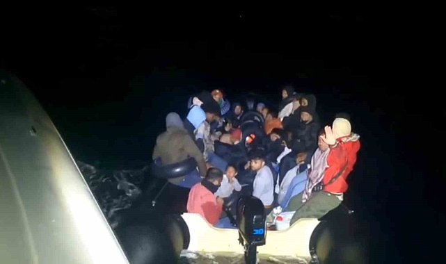 11'i çocuk 31 göçmen, lastik botta yakalandı