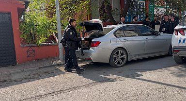 12 saattir kaçan ve bagajından otomatik silah çıkan araca 24 bin 854 bin TL ceza