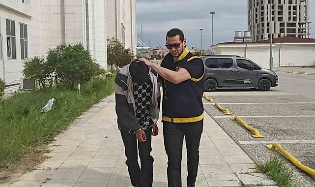 18 yaşındaki genç sevgilisini rahatsız eden şahsın babasını öldürdü