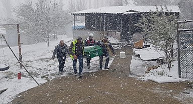 2 kardeşin hayatını kaybettiğı yangında muhtar yaşananları anlattı: "Annesi ve komşuları çocukları kurtarmak için içeri girmişler ama bulamamışlar"