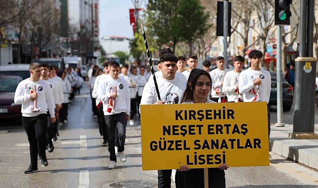 23 Nisan Coşkusunda Bando Takımı ilgi odağı oldu