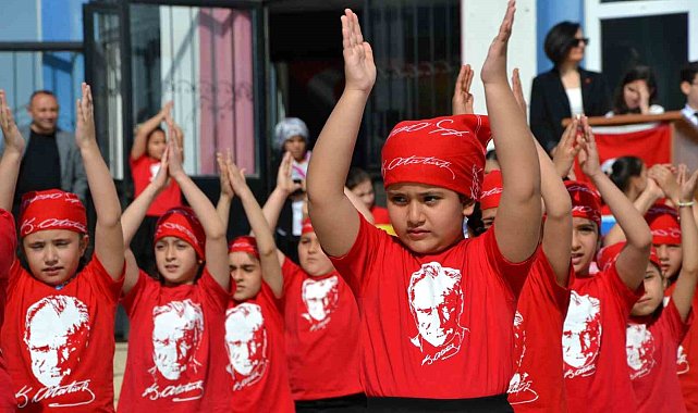 23 Nisan okullarda da coşkuyla kutlandı