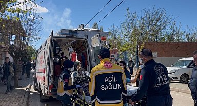 3 katlı binadaki yangında can pazarı...Anne ve kızı etkilendi