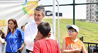 'Eğlence Tırı' 23 Nisan'da depremzede çocukların yüzünü güldürdü