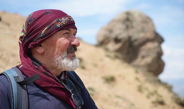 'Ovaya bakan adam' ziyaretçi akınına uğradı