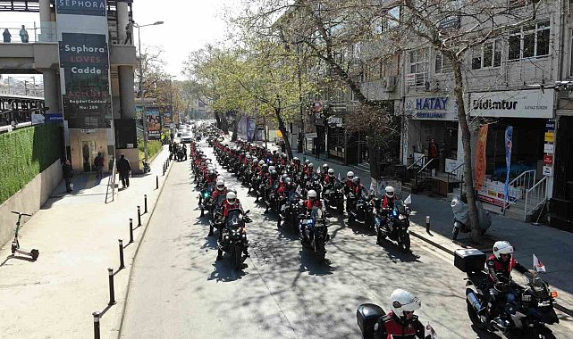 'Polis Haftası' kapsamında İstanbul'da kortej geçişi yapıldı