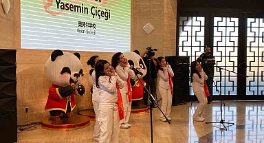 'Uluslararası Çin Dili Günü' Çince öğrenen Türk öğrencilerin gösterileriyle kutlandı