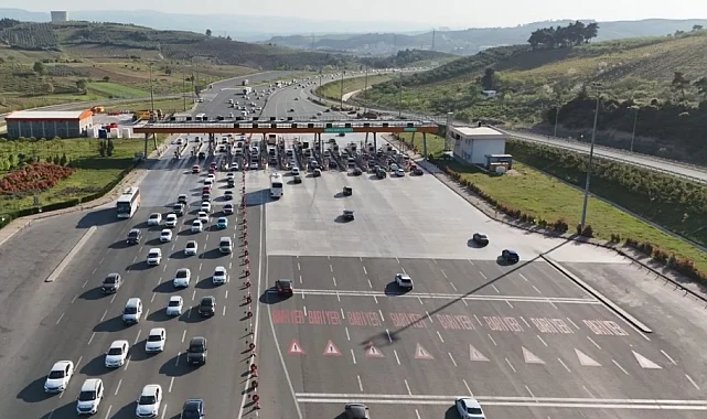 4 günde otoyolları 8,4 milyon araç kullandı