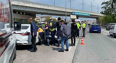 5 aracın karıştığı zincirleme trafik kazasında 3 kişi yaralandı