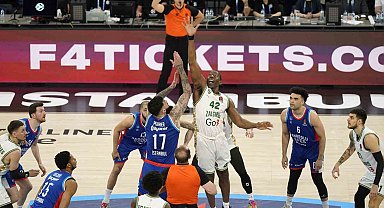 A. Efes, EuroLeague'de play-off'u garantiledi