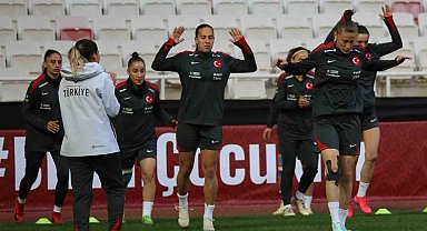A Milli Kadın Futbol Takımı, Slovenya maçına hazır