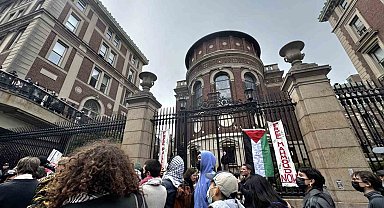 ABD'de Columbia Üniversitesi'nde zincirli protesto
