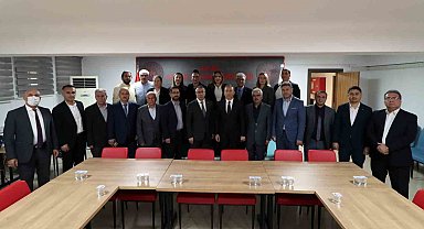 Adana Gençlik ve Spor İl Müdürlüğü'nde devir teslim töreni